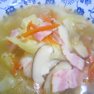 ずぼら飯(~_~;)離乳食も一緒に野菜スープ